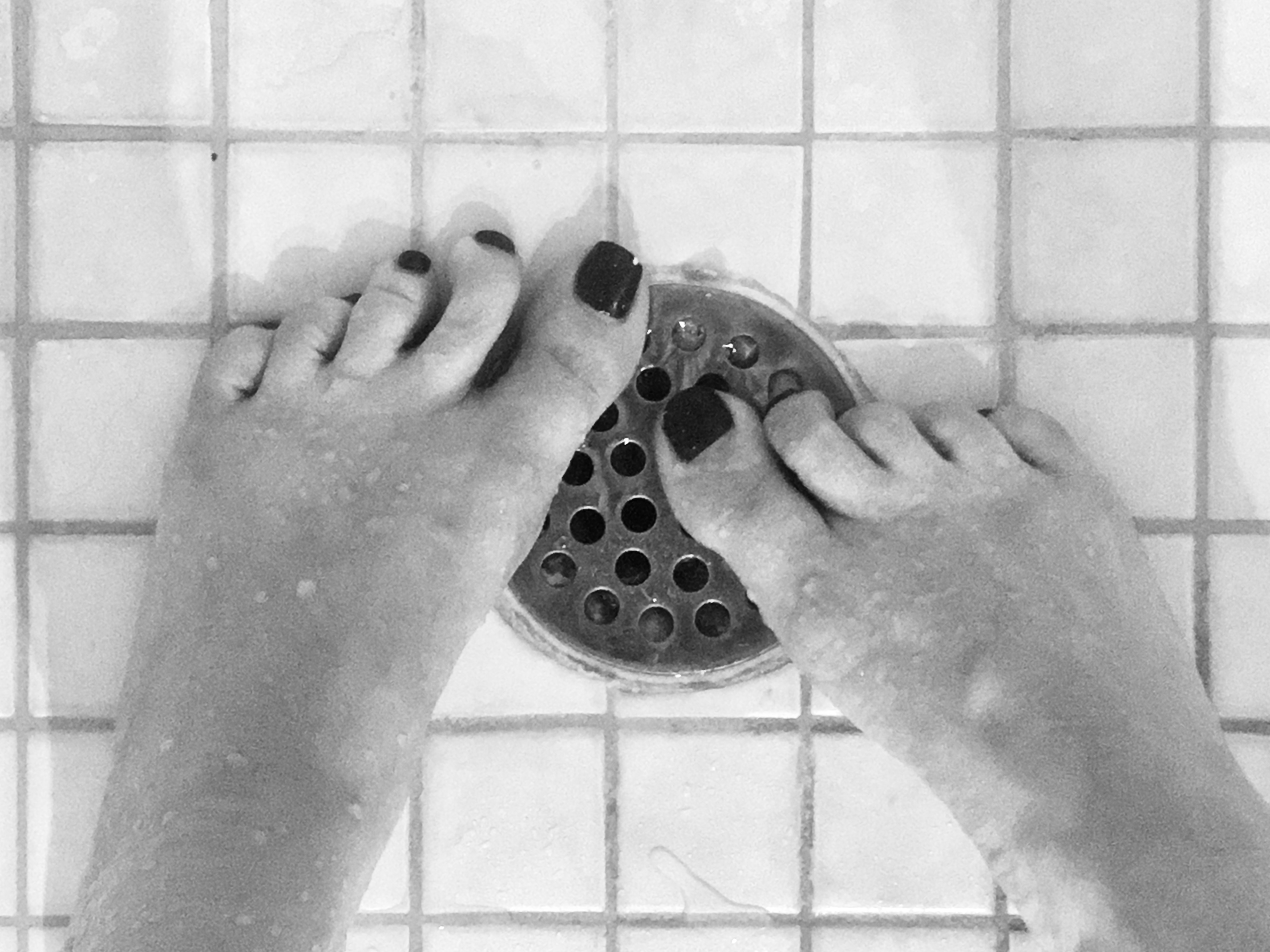 Do you see ten toes?